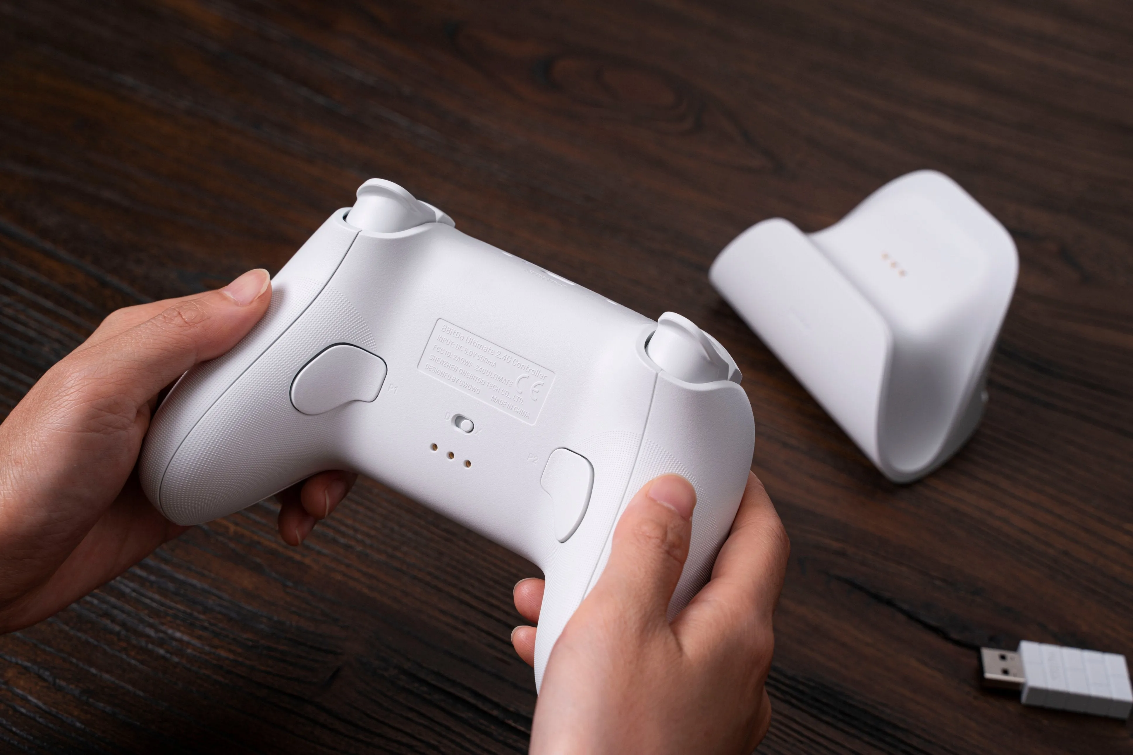 8BitDo - Ultimate 2.4G Controller for Windows PCs with Dock - White