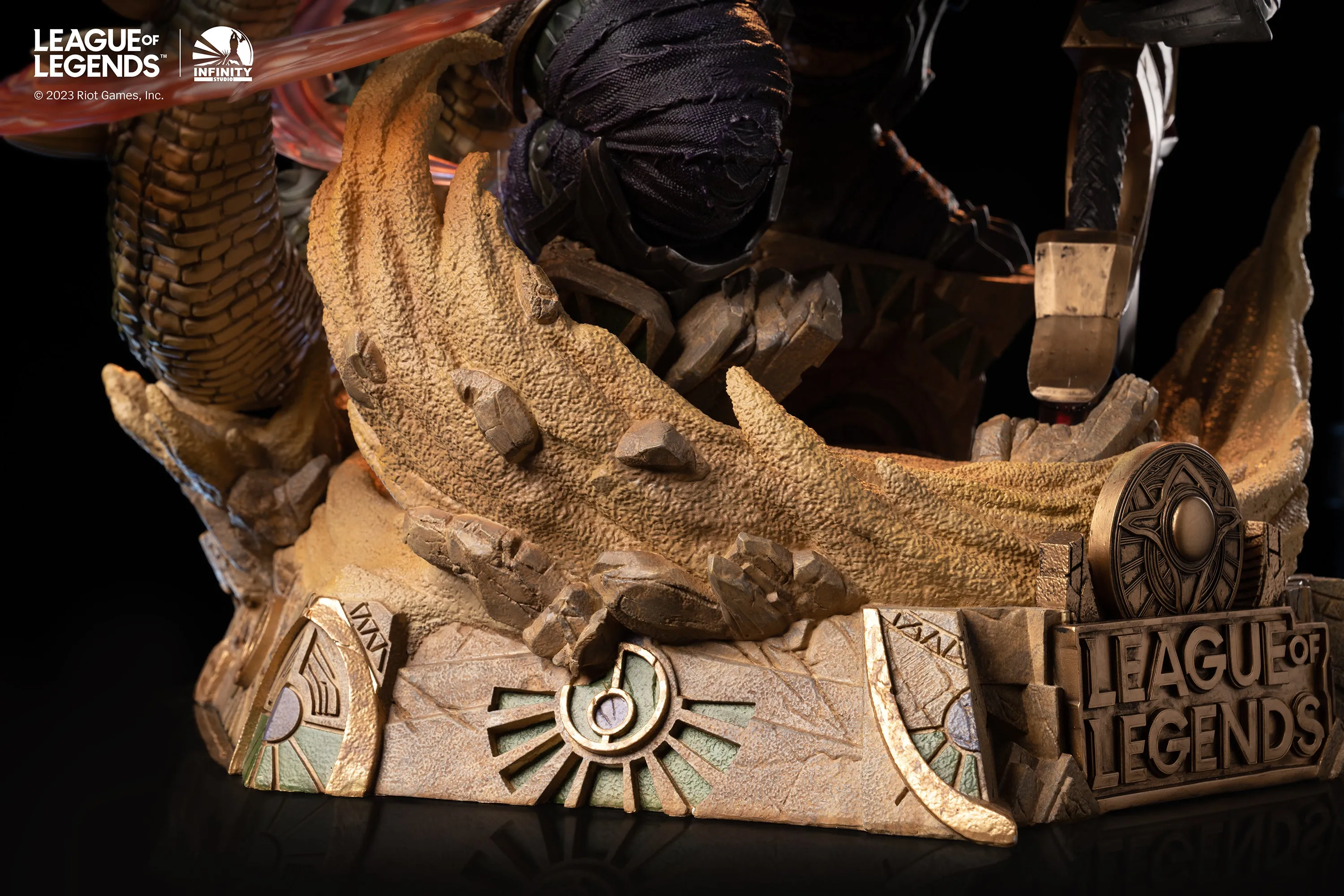League of Legends - Renekton 1/4 Scale Statue