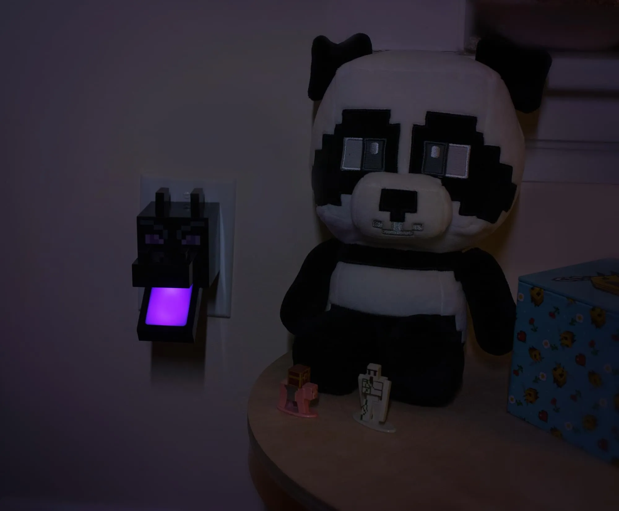 Minecraft Purple Ender Dragon Plug-In Nightlight with Auto Dusk to Dawn Sensor
